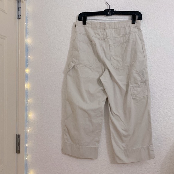Cute, beige, cargo capris - Picture 2 of 2